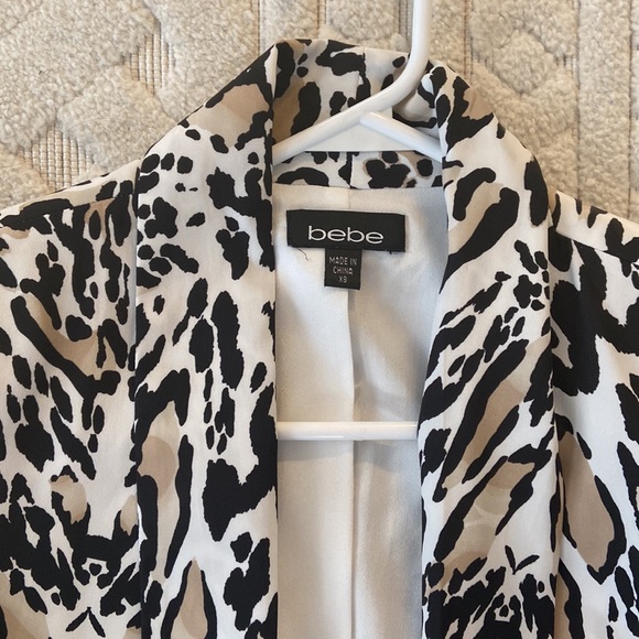 Bebe women’s blazer - Picture 2 of 2